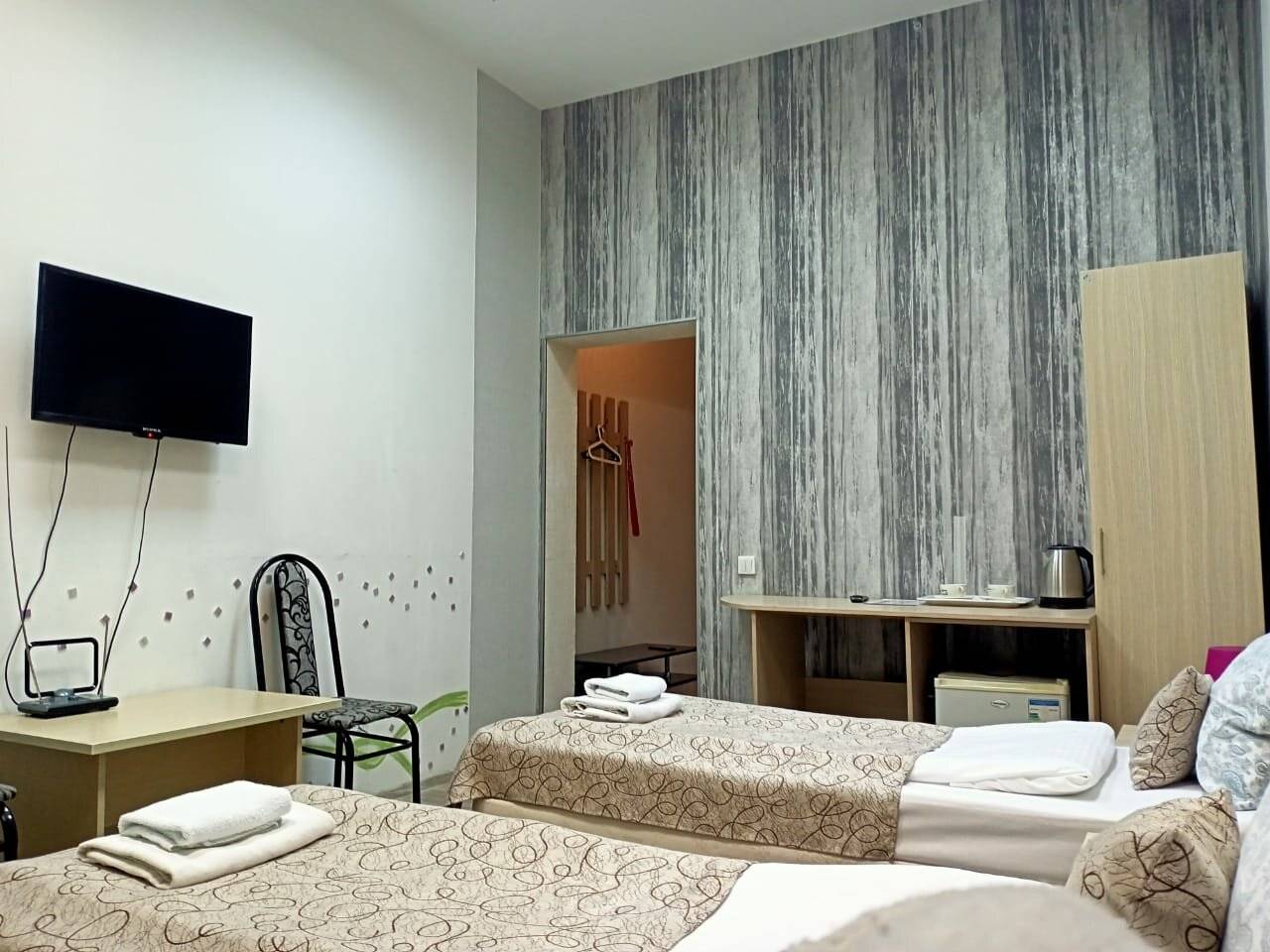 Фотографии номера Классический четырехместный номер в Гостинице Кубань Восток Краснодар