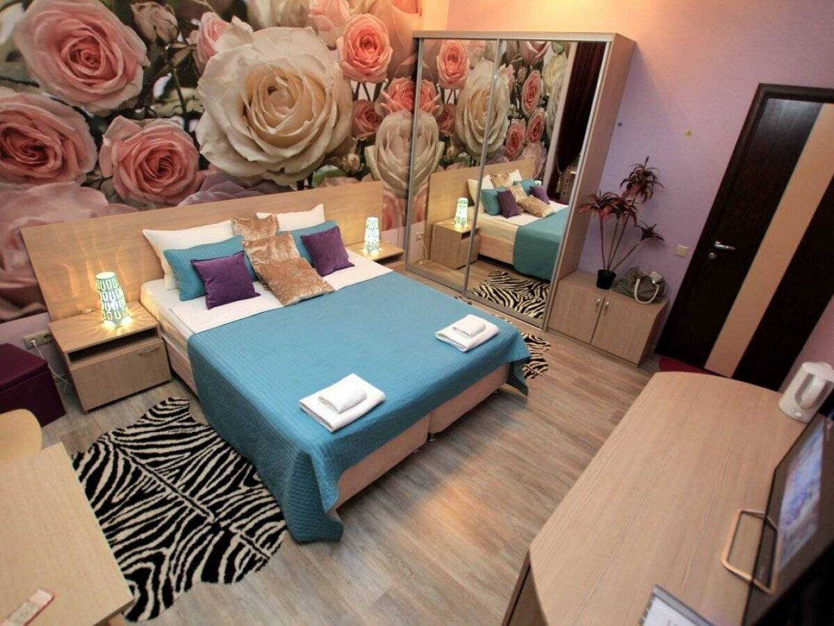 Фотографии номера Улучшенный трехместный номер в Гостинице Кубань Восток Краснодар